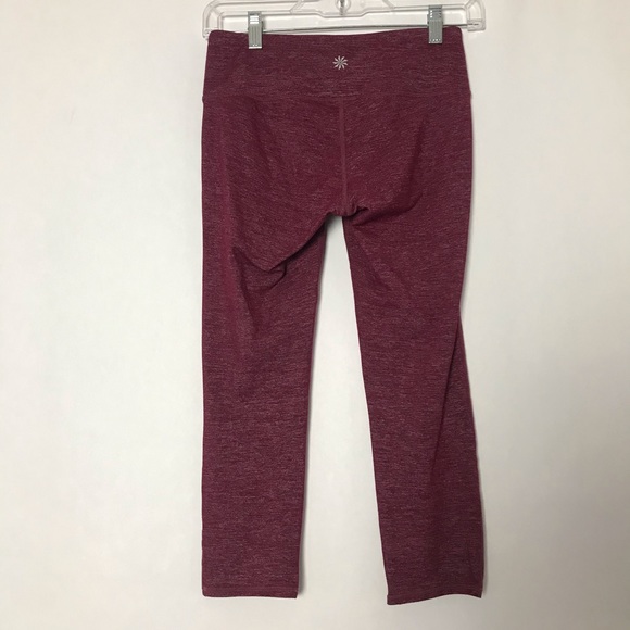 🎁 Athleta Red Size XS Women’s Seamless Cropped Leggings - Picture 3 of 5